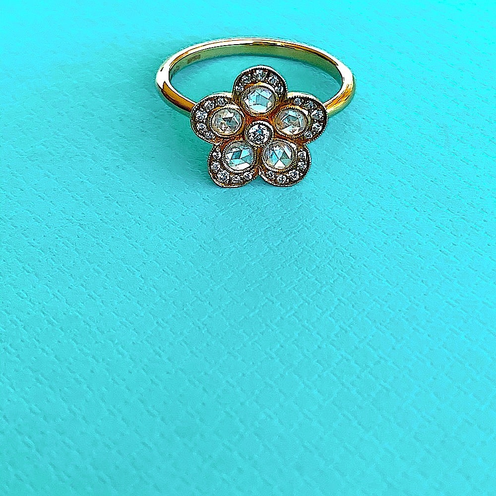 Tiffany & Co. ring - Picture 9 of 11
